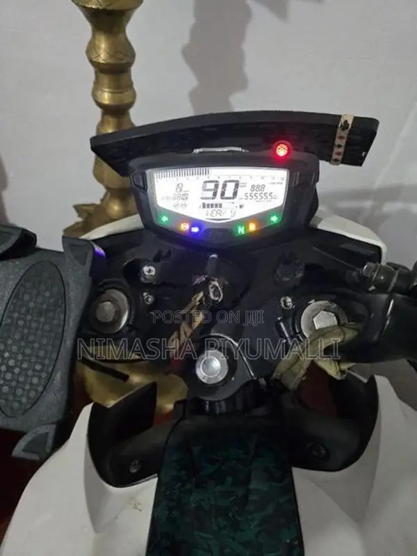 TVS Apache 2016