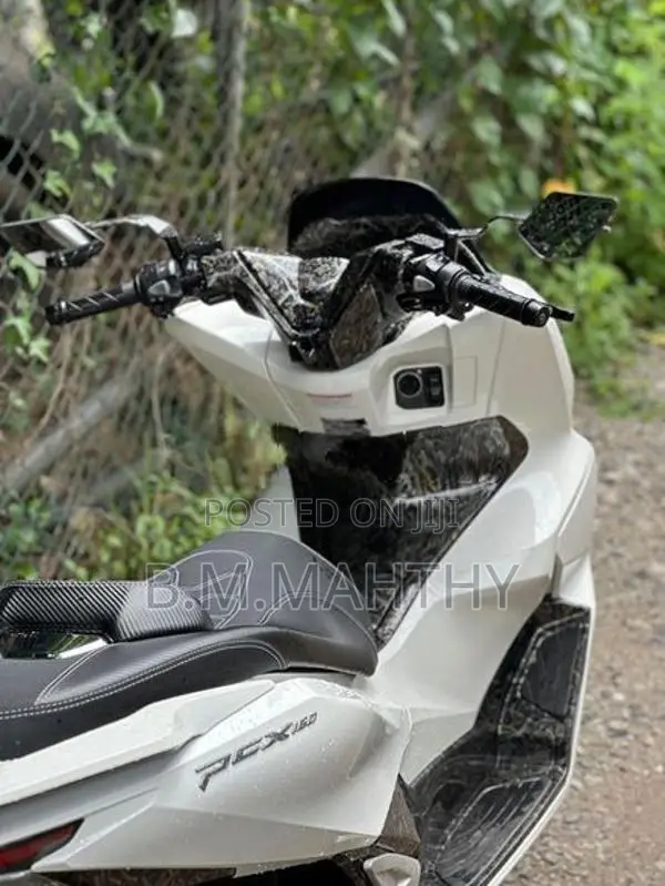 Honda PCX160 2025