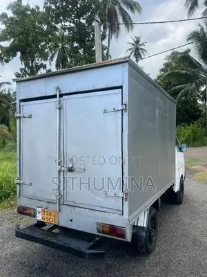 Nissan Vanette 1992