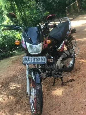 Bajaj Caliber 2004