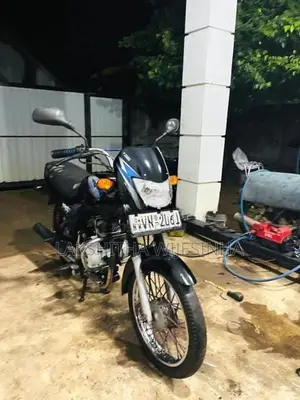 Bajaj CT100 2010