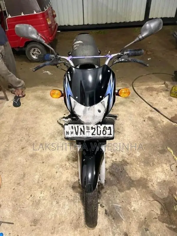 Bajaj CT100 2010