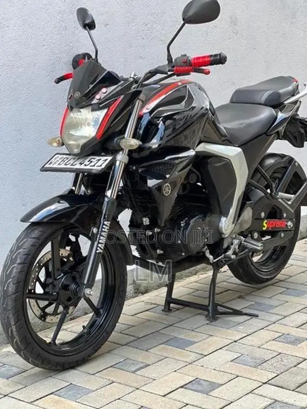 Yamaha FZ 2015