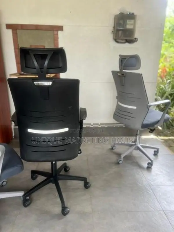 IMPORTED HI-BK PLASTIC BK OFFICE CHAIRS