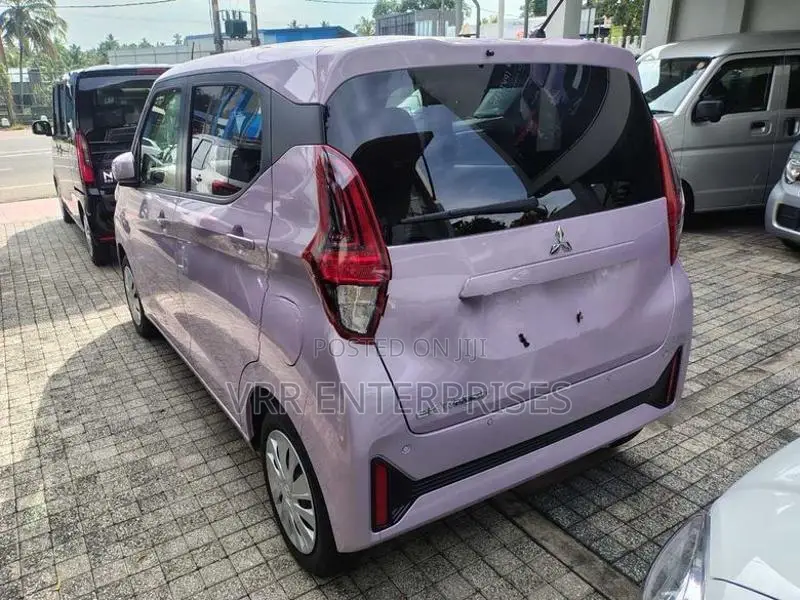 Mitsubishi eK Wagon 2025