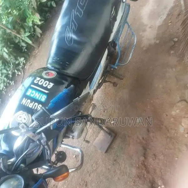 Bajaj CT100 2014