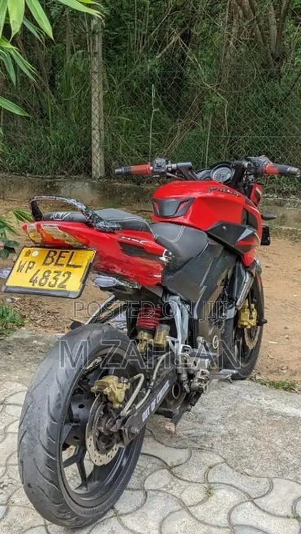 Bajaj Pulsar NS200 bs3 2016