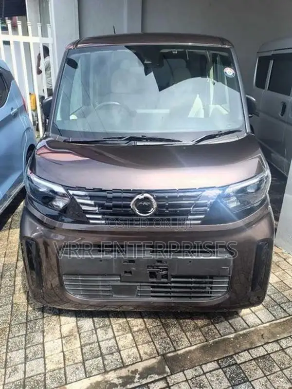 Nissan Roox 2024