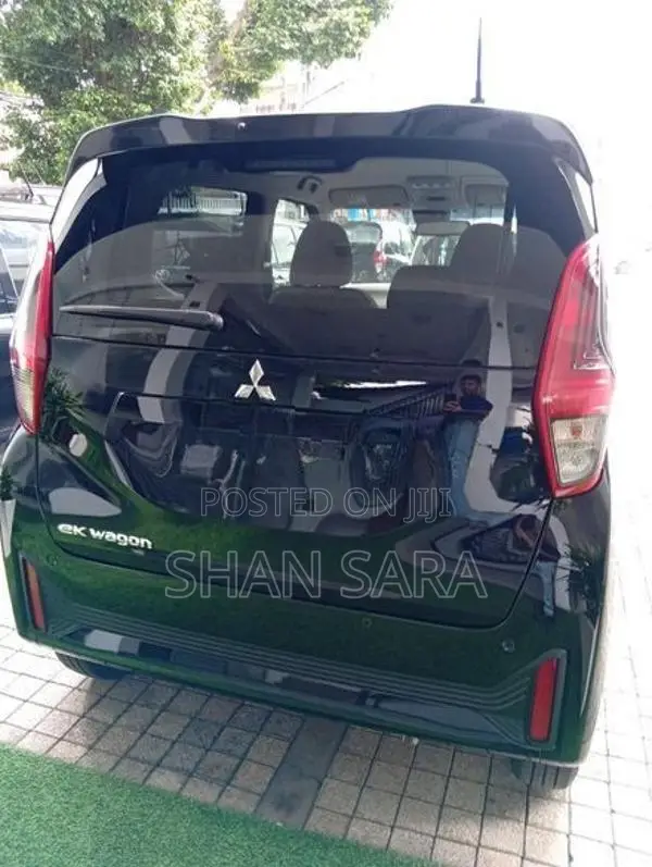 Mitsubishi eK Wagon M 2024
