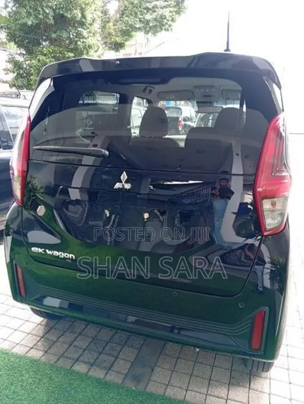Mitsubishi eK Wagon M 2024