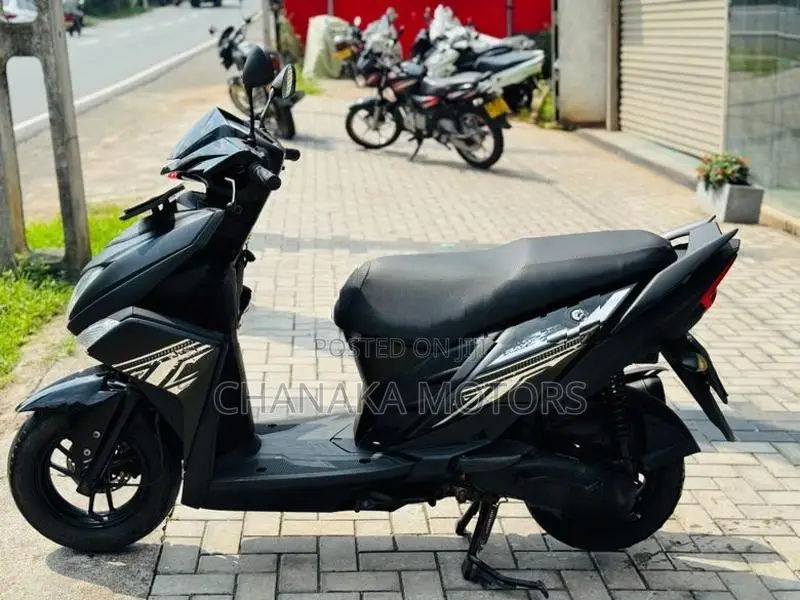 Yamaha Ray ZR 2018