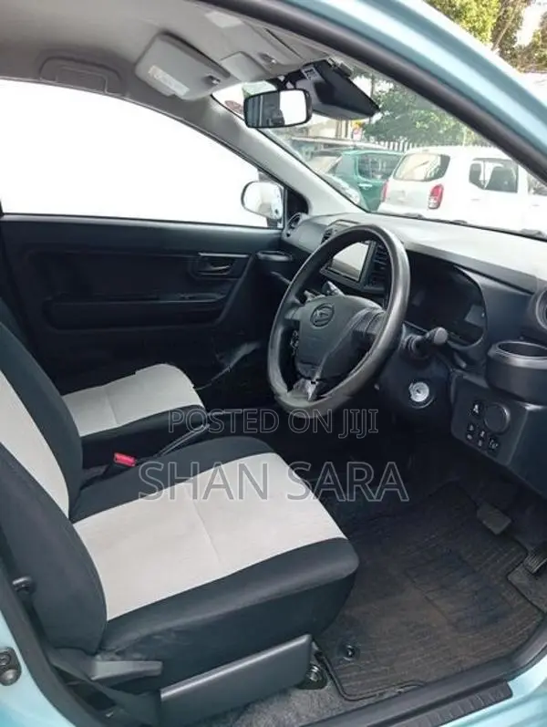 Daihatsu Mira L 2024