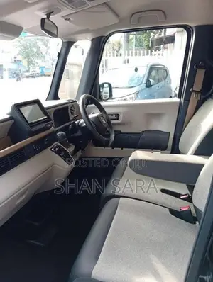 Honda N-Box 2024