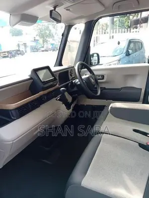 Honda N-Box 2024