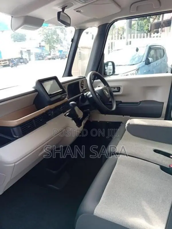 Honda N-Box 2024