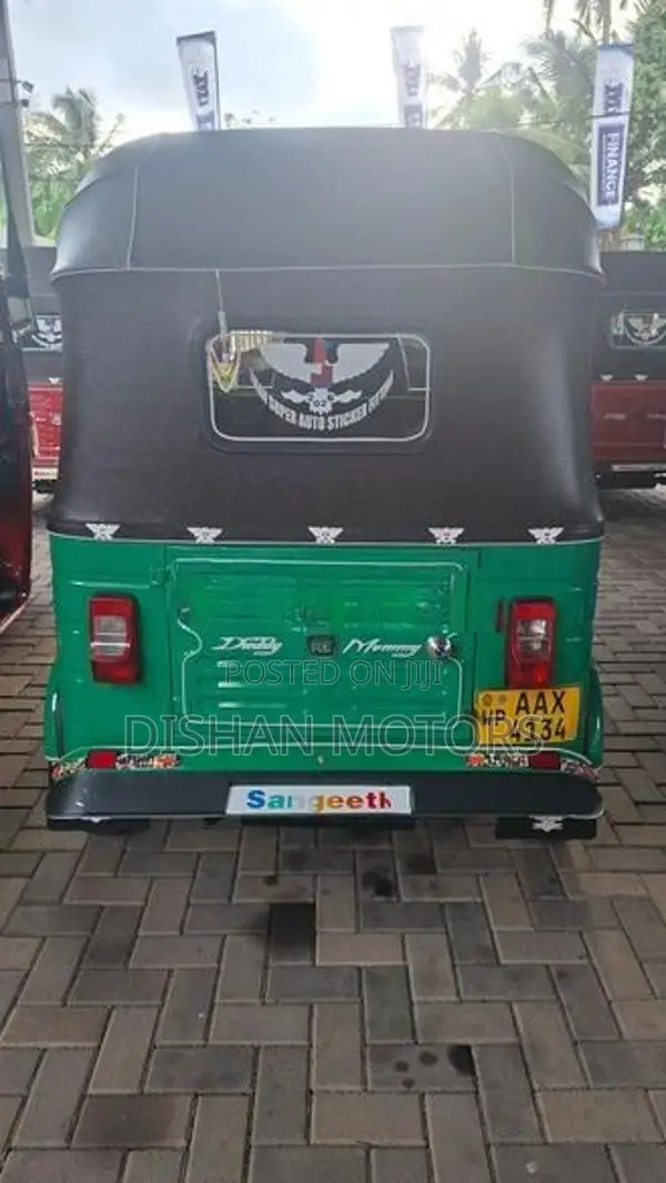 Bajaj RE 4strok 2014