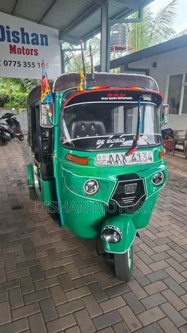 Bajaj RE 4strok 2014