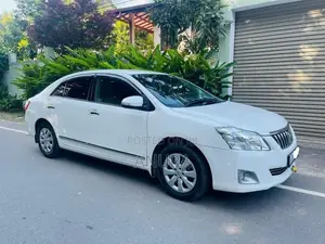 Toyota Premio G Superior 2013