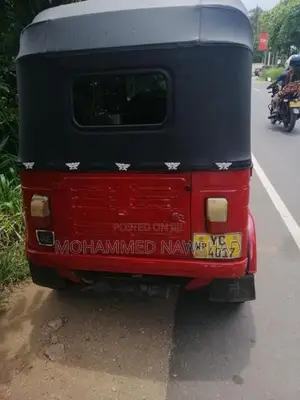 Bajaj RE 2010