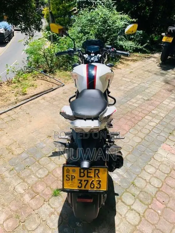 TVS Apache RTR 200 2017