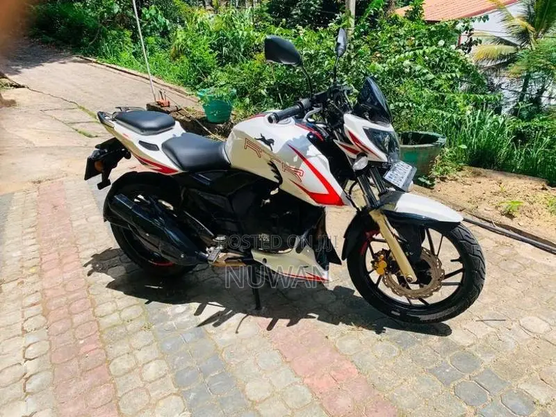 TVS Apache RTR 200 2017
