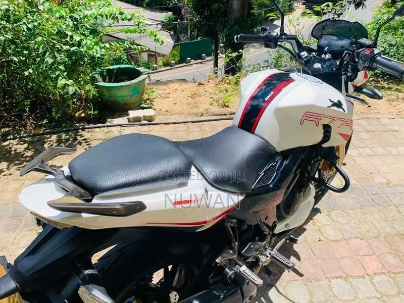 TVS Apache RTR 200 2017
