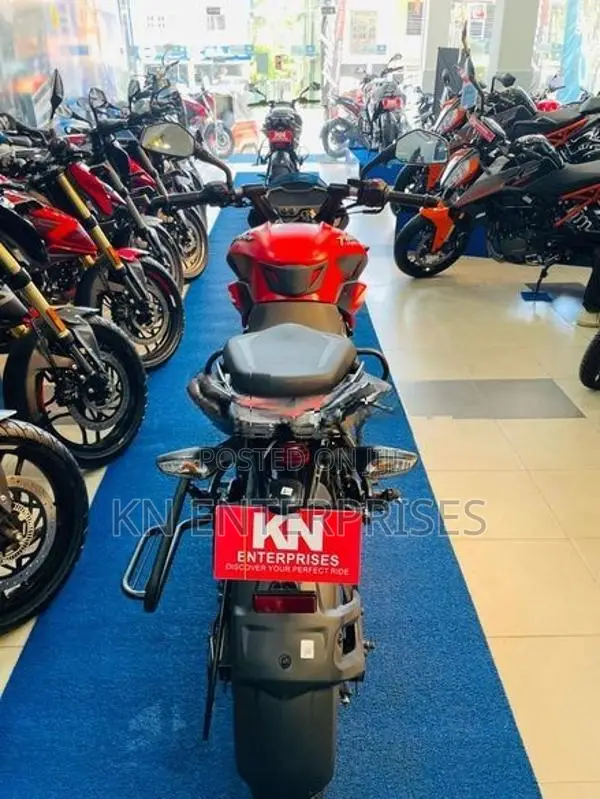 Bajaj Pulsar N160 Premium 2026
