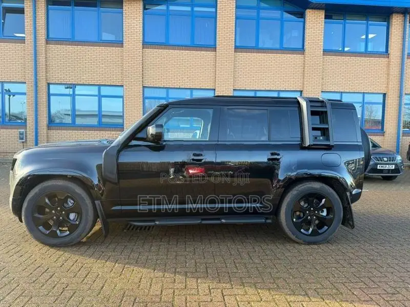 Land Rover Defender X-Dynamic HSE PHEV 2026