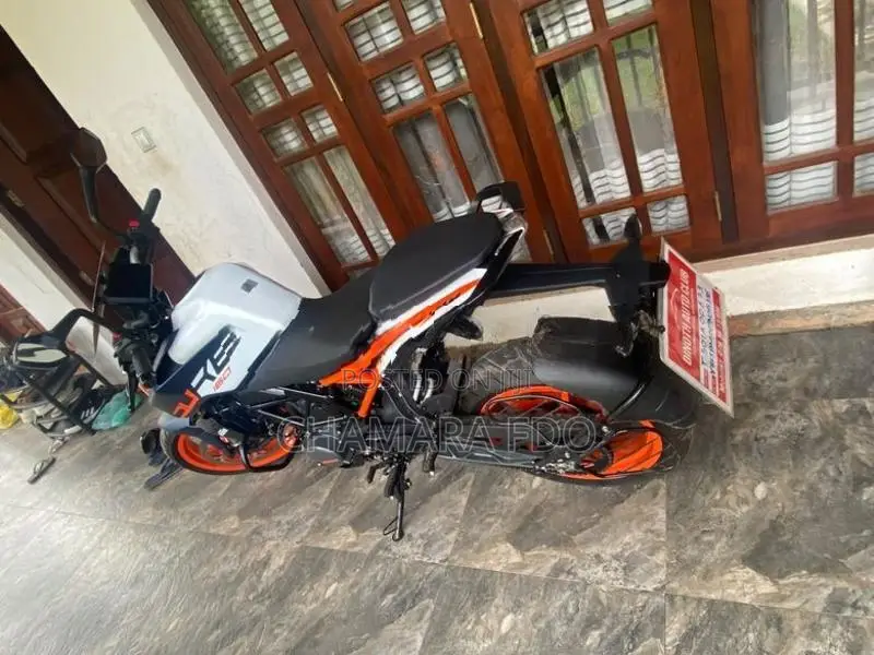 KTM Duke 160 2026