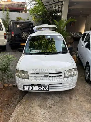 Daihatsu Mira L700 2000