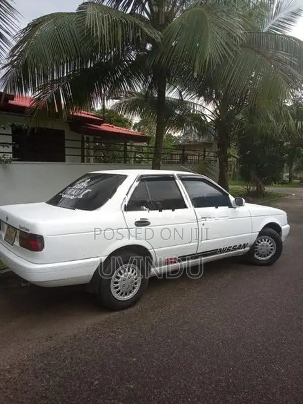Nissan Sunny 1993