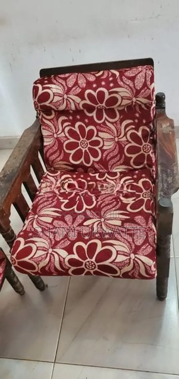 Damro Sofa Set