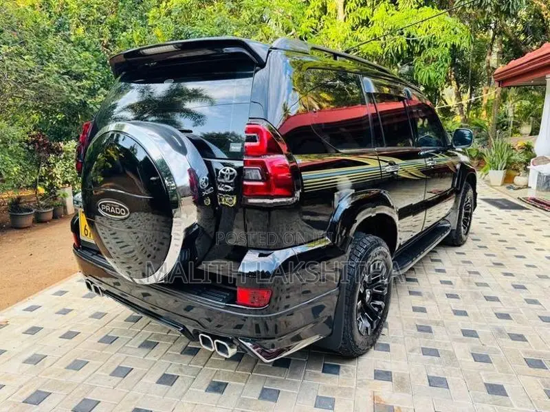 Toyota Land Cruiser Prado 120 2004