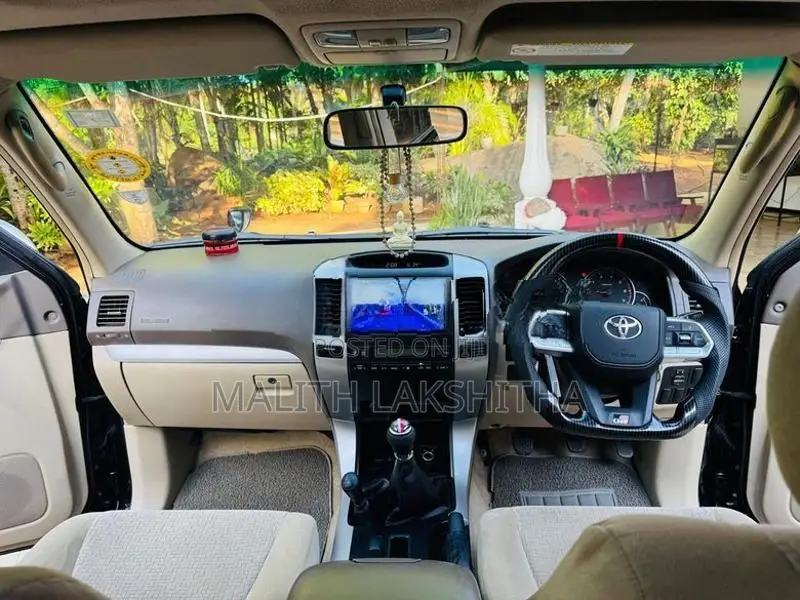Toyota Land Cruiser Prado 120 2004