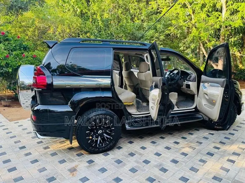 Toyota Land Cruiser Prado 120 2004