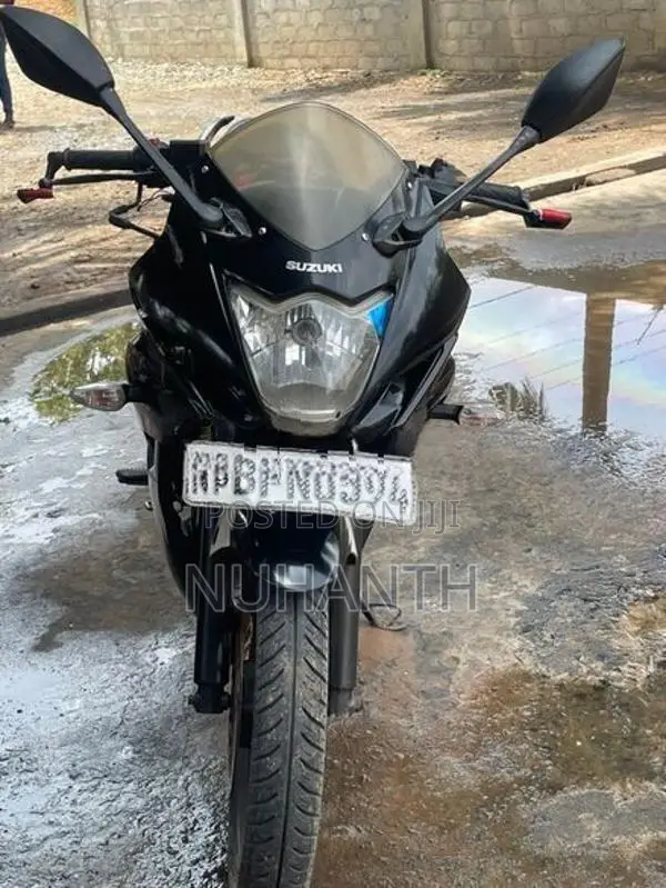 Suzuki Gixxer 2017