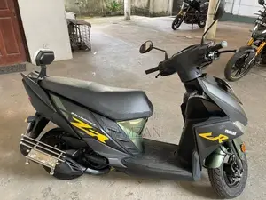 Yamaha Ray ZR 2017