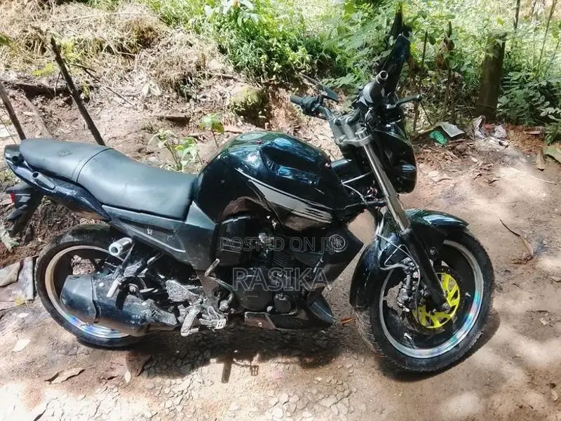 Yamaha FZS V1 2012