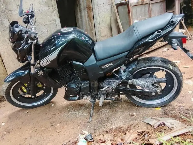 Yamaha FZS V1 2012