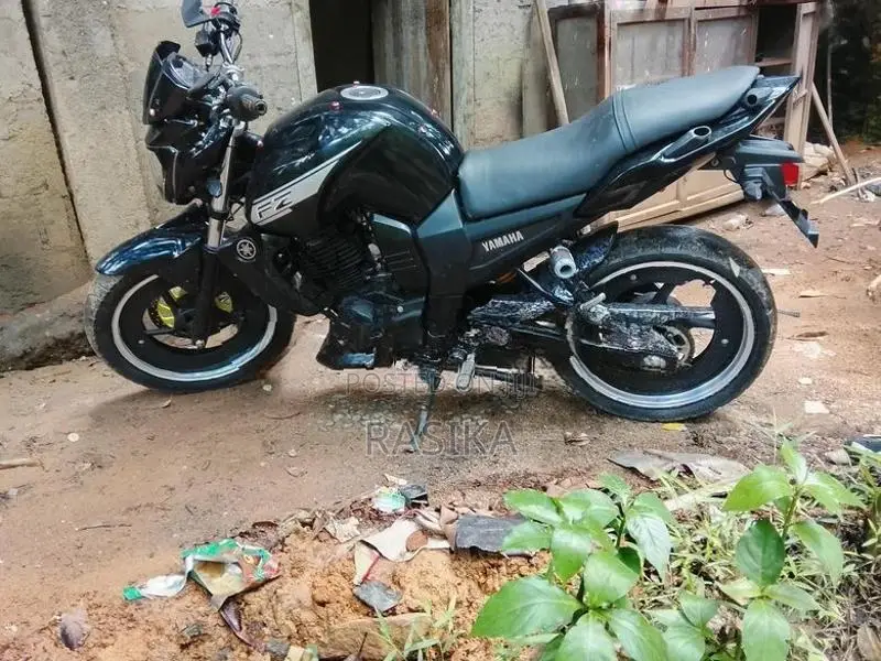 Yamaha FZS V1 2012