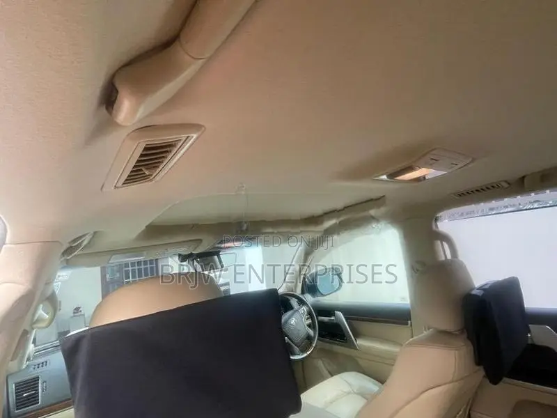 Toyota Land Cruiser Prado V8 2017