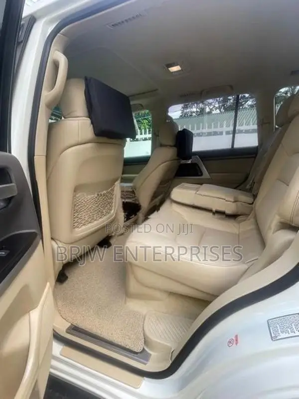 Toyota Land Cruiser Prado V8 2017