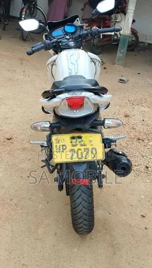 TVS Apache 2016