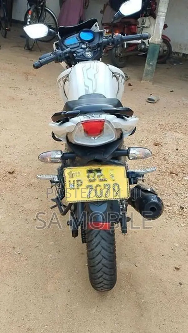 TVS Apache 2016