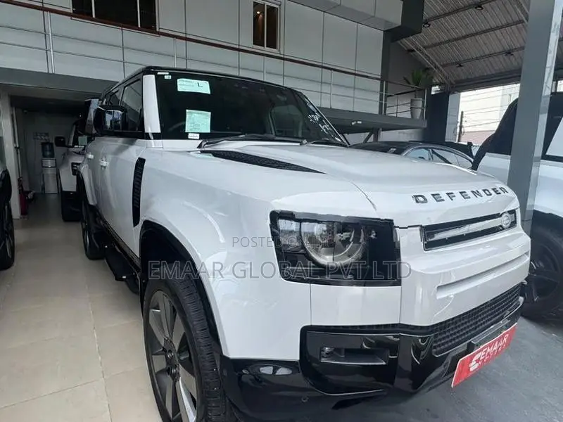 Land Rover Defender Fully Loaded Phev 2026