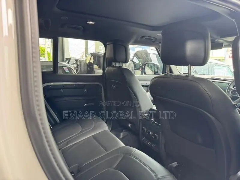 Land Rover Defender Fully Loaded Phev 2026