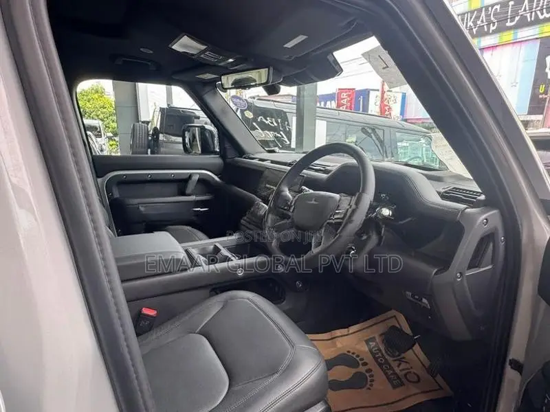 Land Rover Defender Fully Loaded Phev 2026
