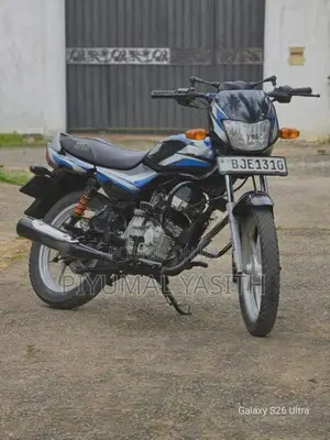 Bajaj CT100 2023