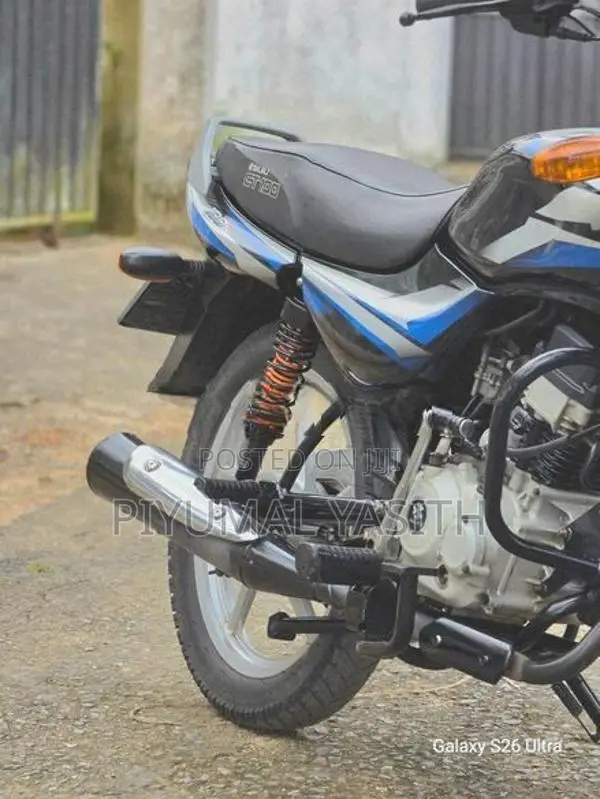 Bajaj CT100 2023