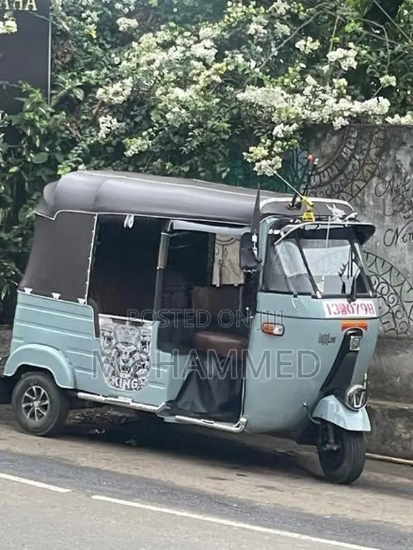 Bajaj RE 1983